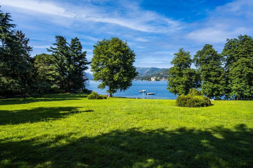 Residenza Al Lago San Maurizio D'opaglio Exterior foto